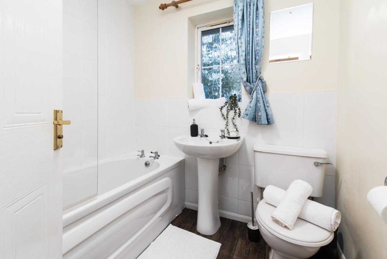 Coventry- Perchfoot 3 Bedroom Contractor And Pet-Friendly Spacious House By Sublime Stays Εξωτερικό φωτογραφία